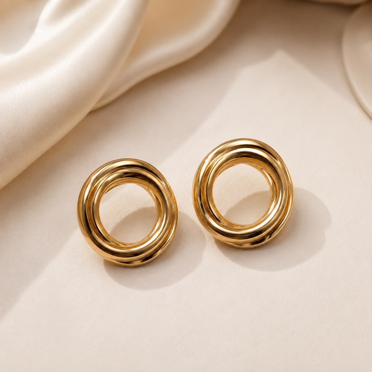 Minimalist Gold Hoop Earrings